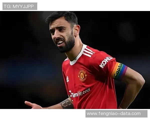 欧联杯焦点战巴黎圣日耳曼与AC米兰激战成平局补时进球引发全场狂欢