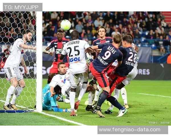 足总杯精彩对决里昂逆转莱比锡上演绝杀狂潮