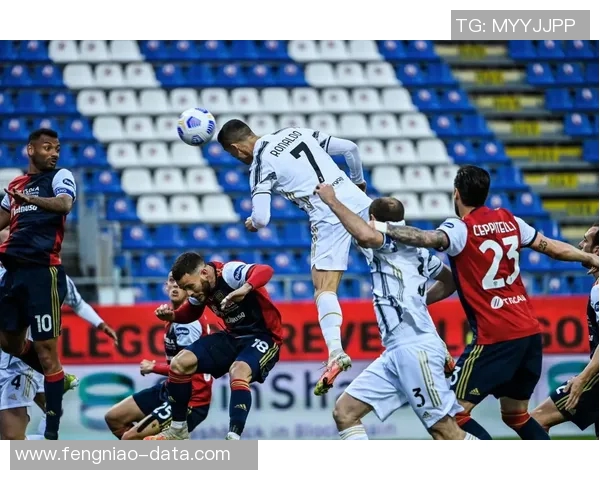 国米与那不勒斯友谊赛激战成和帽子戏法引发全场热潮解析